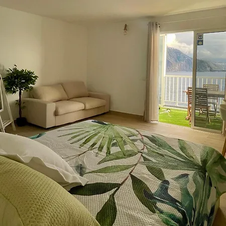 Inside The Wave A Apartment *