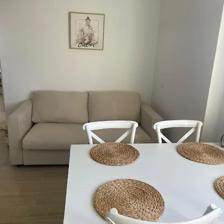 Inside The Wave A Apartment *