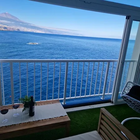 Apartment Inside The Wave *